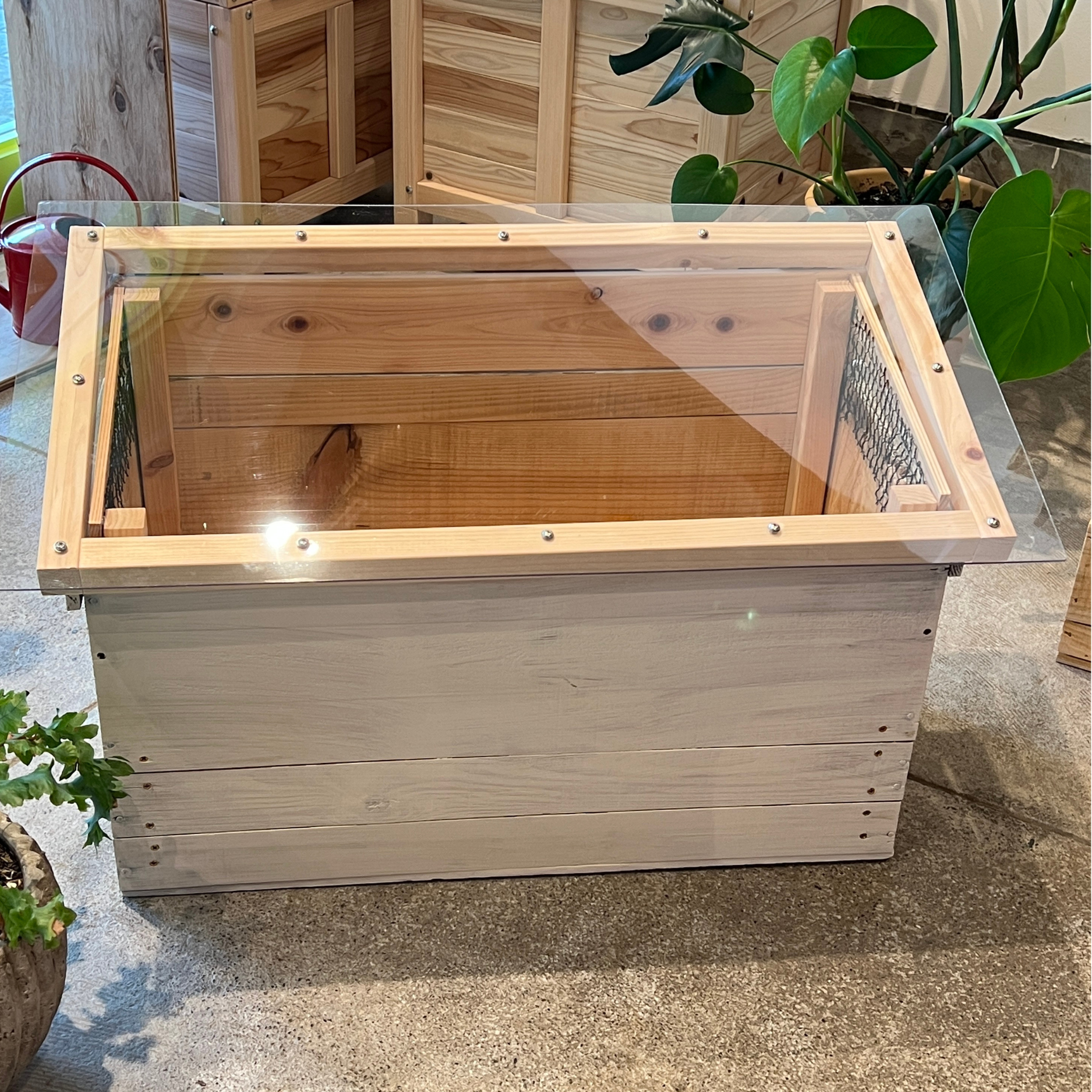 キエーロ りんご箱コンポスト(ポリカ平板/サイド網付き) 3色展開 キエーロ りんご箱コンポスト(ポリカ平板/サイド網付き) 3色展開